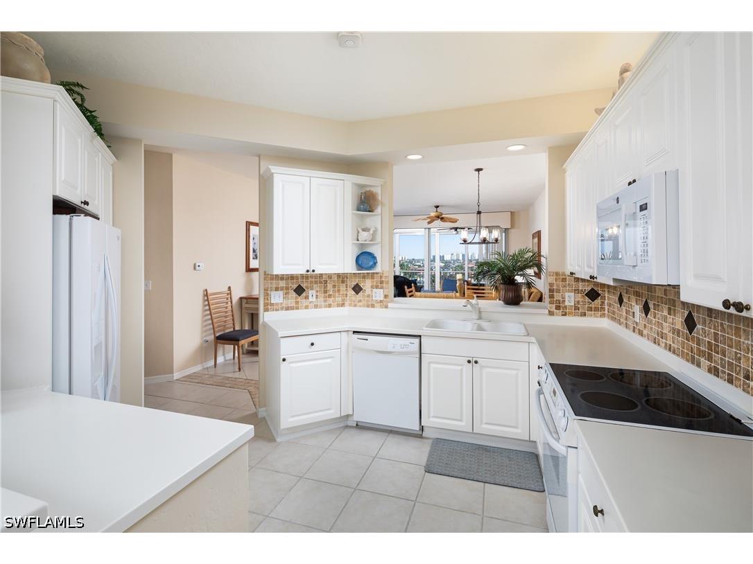 410 Flagship Drive #806 Naples FL 34108 226013624 image6