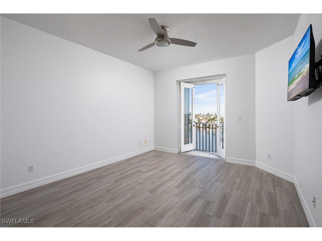 410 Flagship Drive #906 Naples FL 34108 225068260 image14