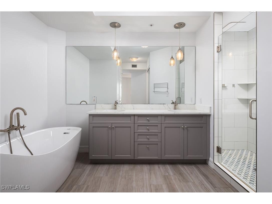 410 Flagship Drive #906 Naples FL 34108 225068260 image15