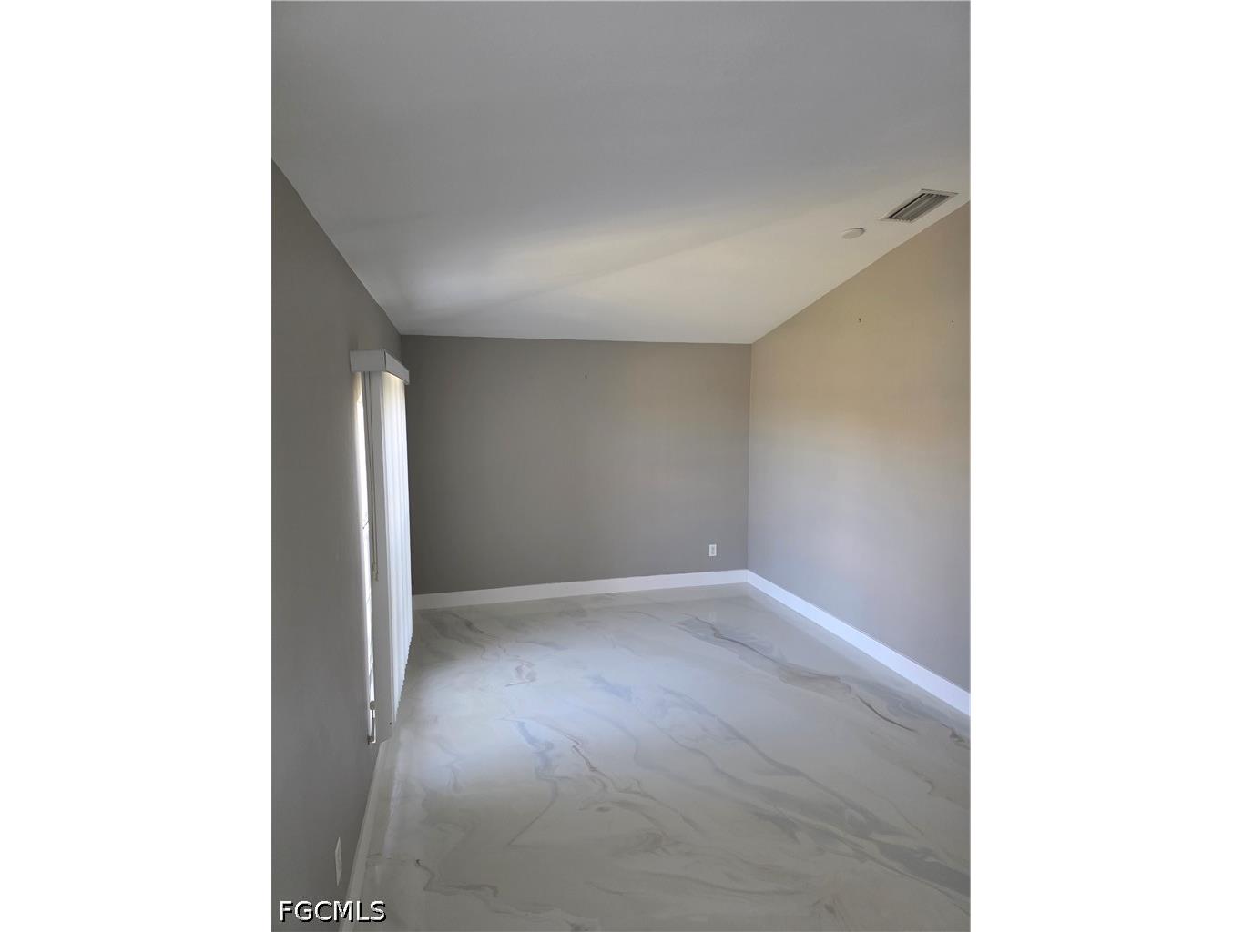 410 NW 11th Terrace Cape Coral FL 33993 2026017572 image5