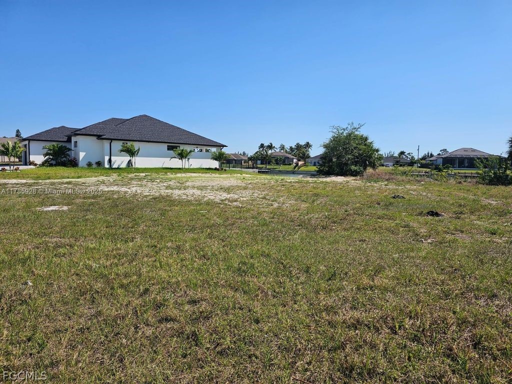 410 Nicholas Parkway E Cape Coral FL 33990 2026012626 image3