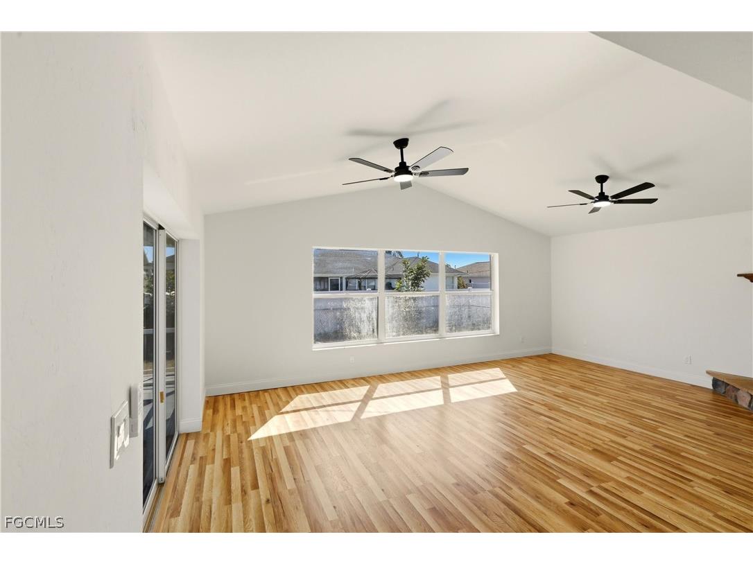 410 SE 7th Street Cape Coral FL 33990 2026012105 image10