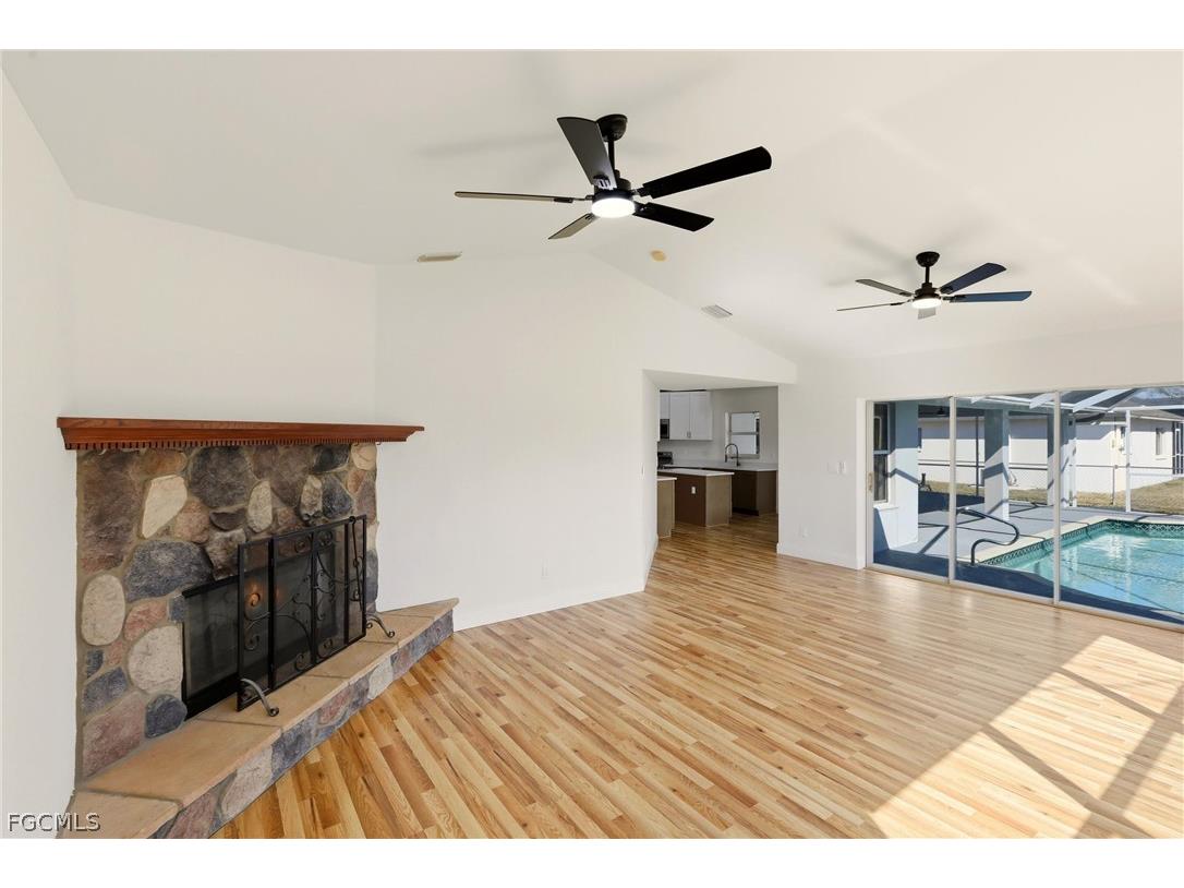410 SE 7th Street Cape Coral FL 33990 2026012105 image12