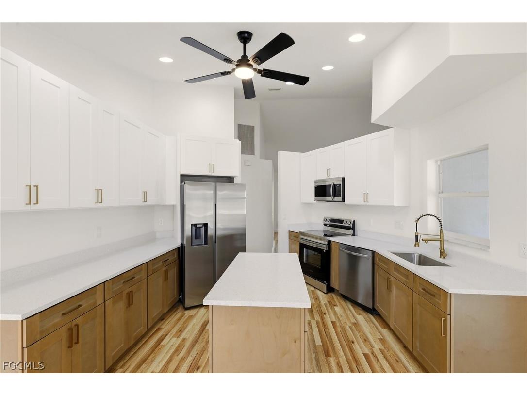 410 SE 7th Street Cape Coral FL 33990 2026012105 image14