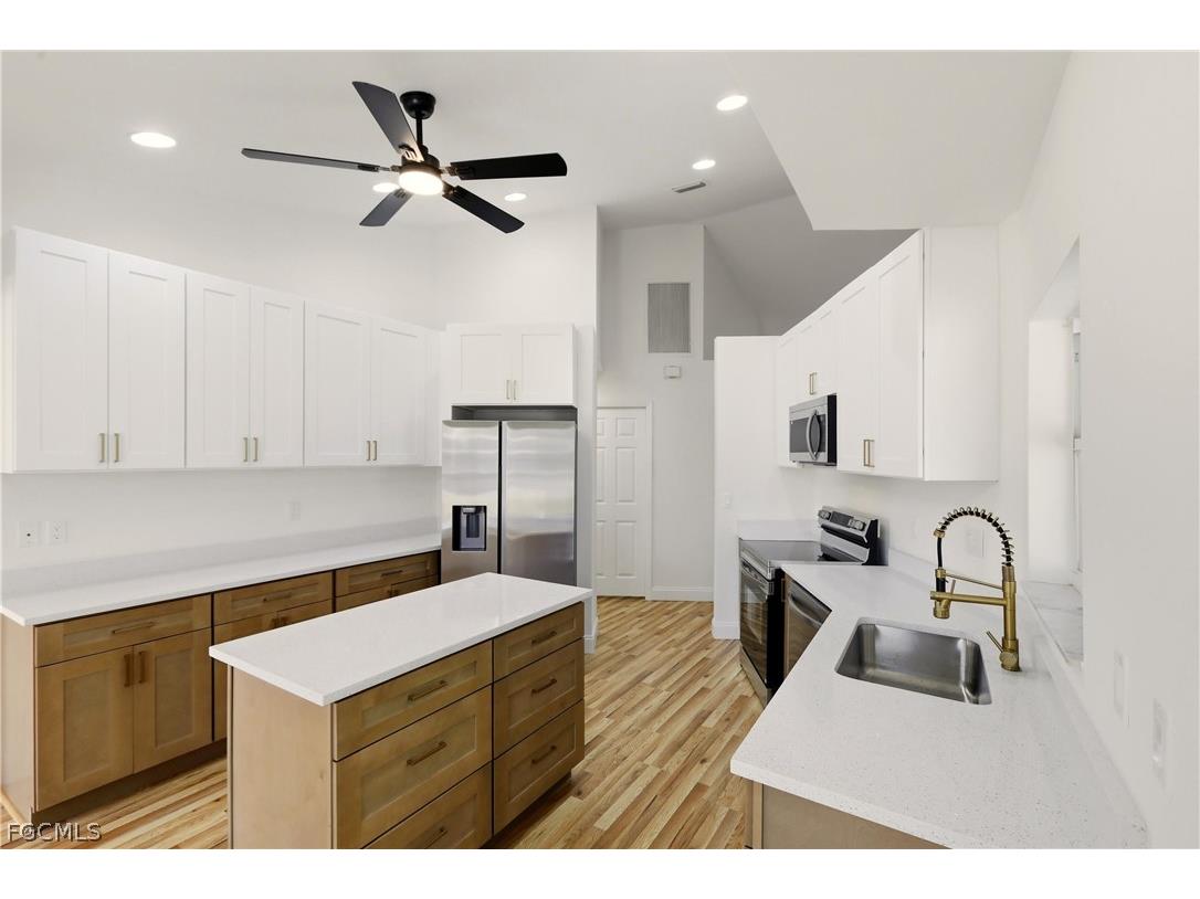 410 SE 7th Street Cape Coral FL 33990 2026012105 image16