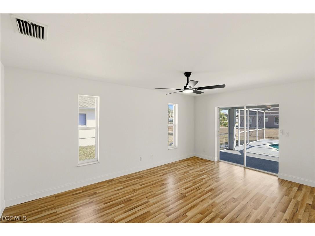 410 SE 7th Street Cape Coral FL 33990 2026012105 image17