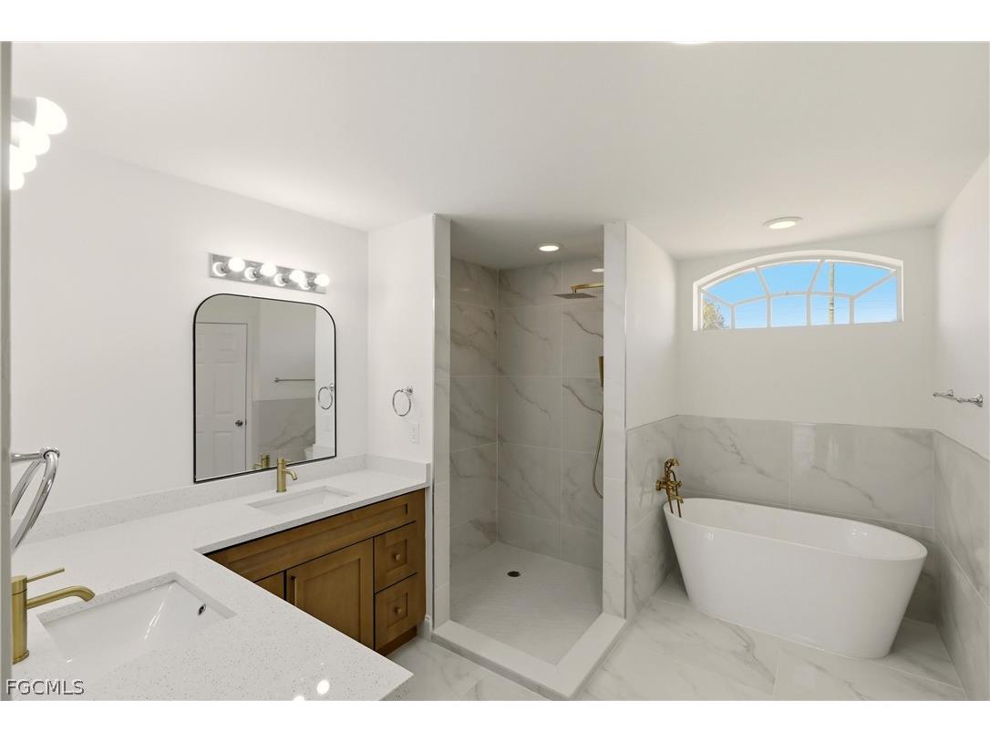 410 SE 7th Street Cape Coral FL 33990 2026012105 image23