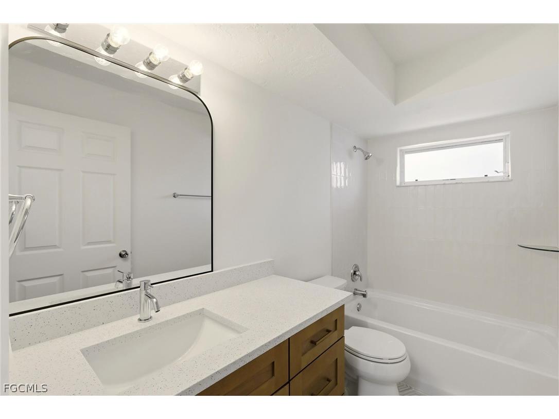 410 SE 7th Street Cape Coral FL 33990 2026012105 image29