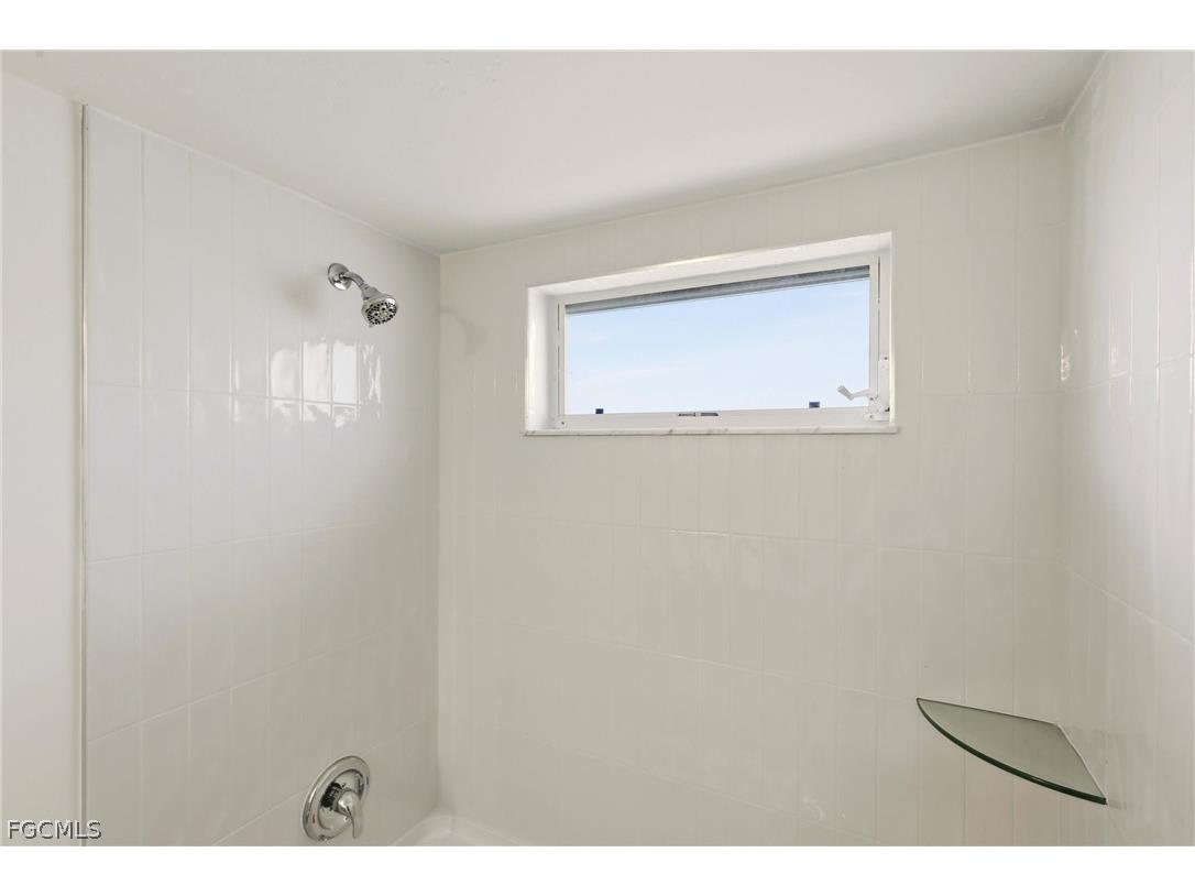 410 SE 7th Street Cape Coral FL 33990 2026012105 image30