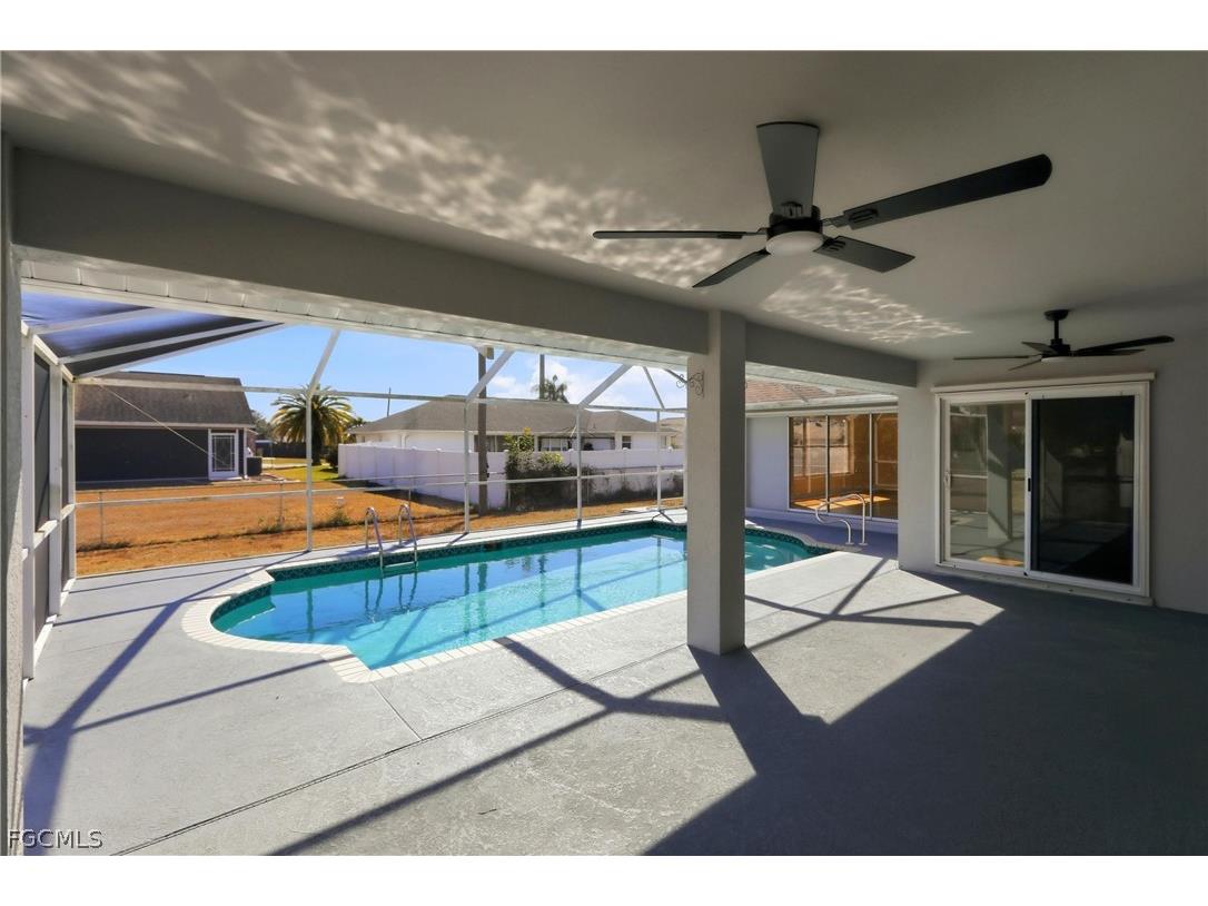 410 SE 7th Street Cape Coral FL 33990 2026012105 image40