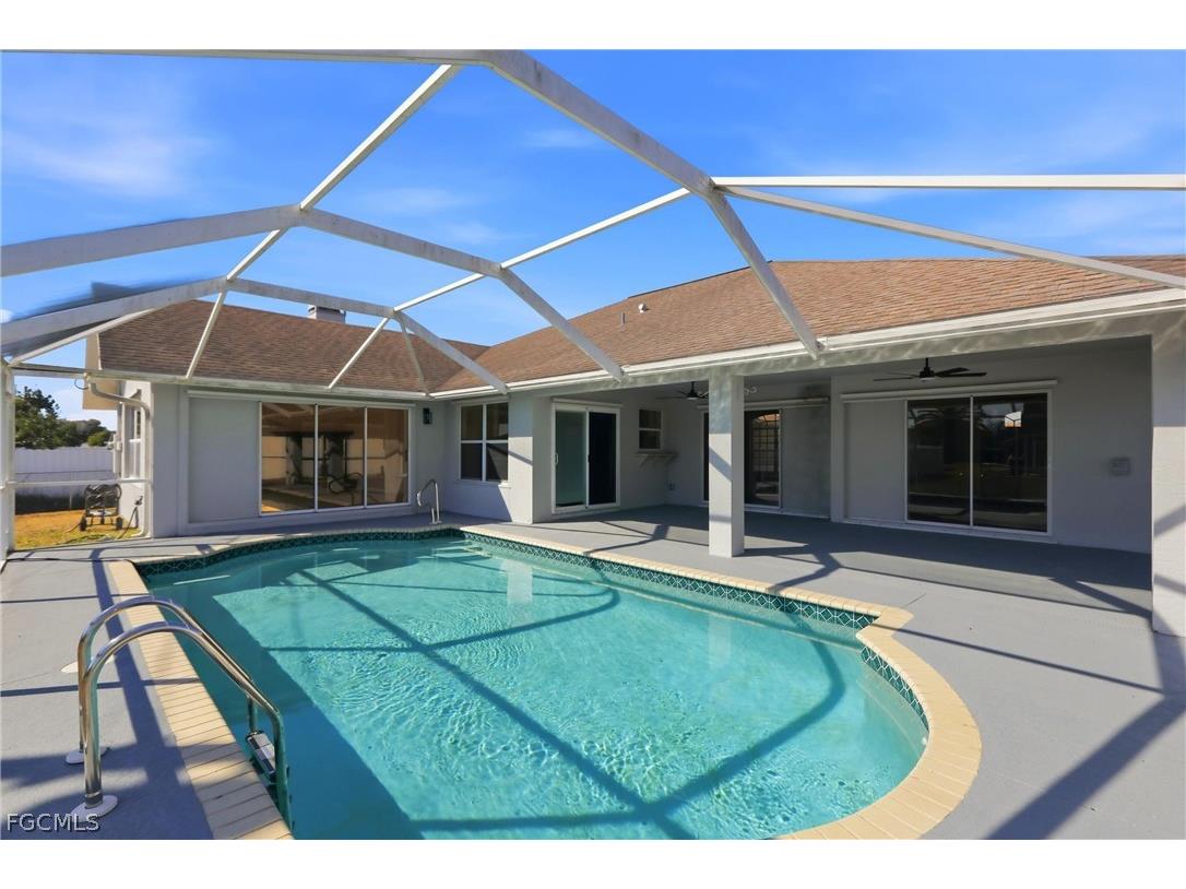 410 SE 7th Street Cape Coral FL 33990 2026012105 image41