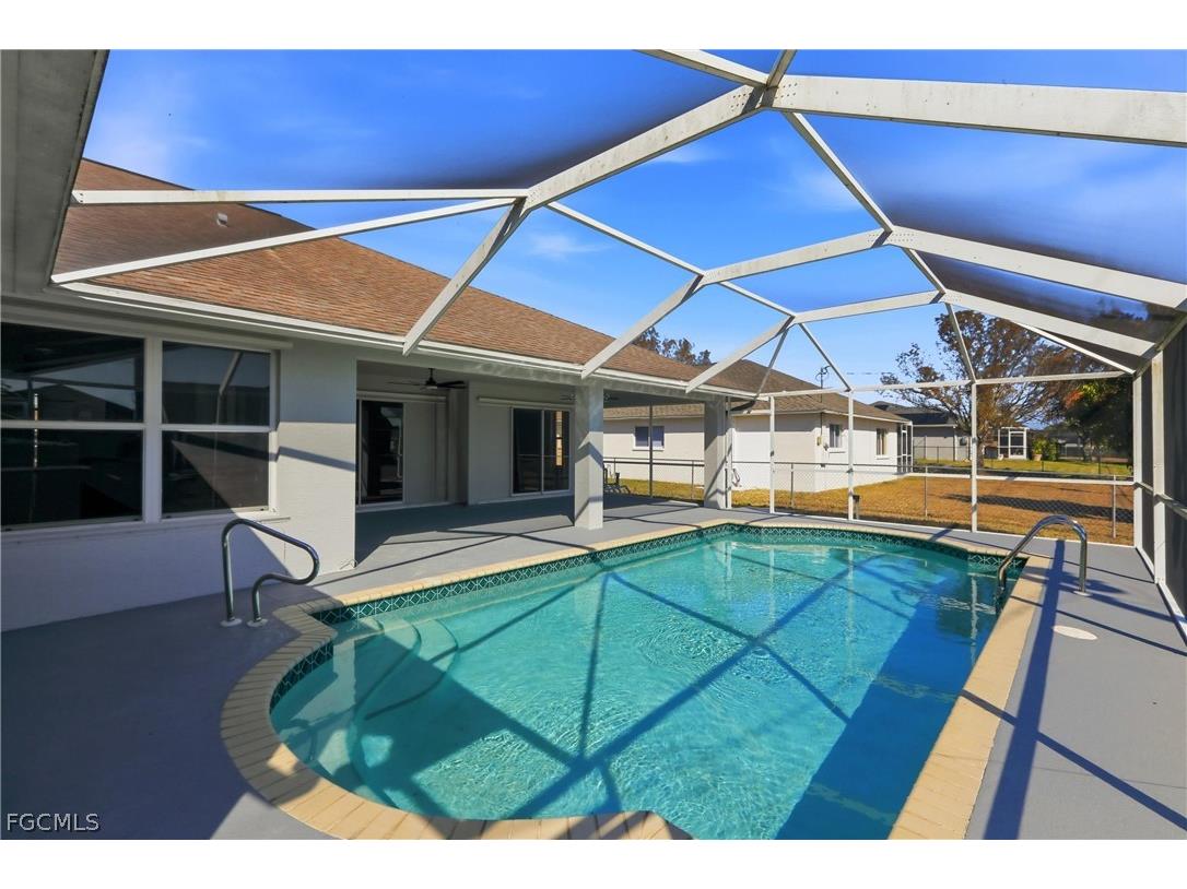 410 SE 7th Street Cape Coral FL 33990 2026012105 image42