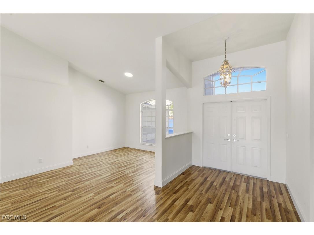 410 SE 7th Street Cape Coral FL 33990 2026012105 image5