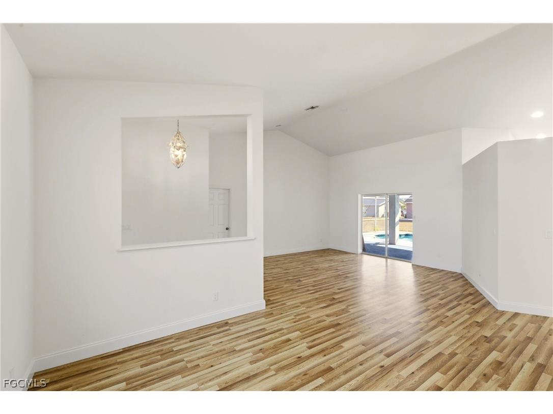 410 SE 7th Street Cape Coral FL 33990 2026012105 image8