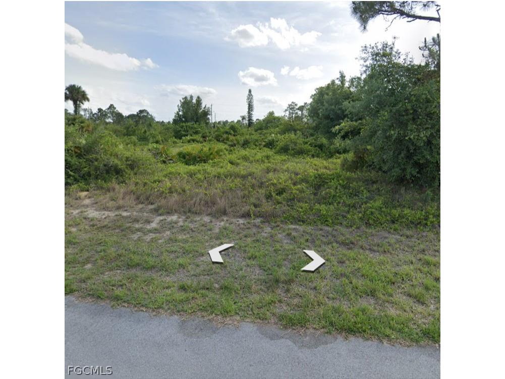 410 Wickham Avenue S Lehigh Acres FL 33974 2026013645 image2