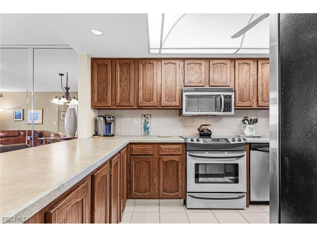 4100 Steamboat Bend E #402 Fort Myers FL 33919 2026005544 image4