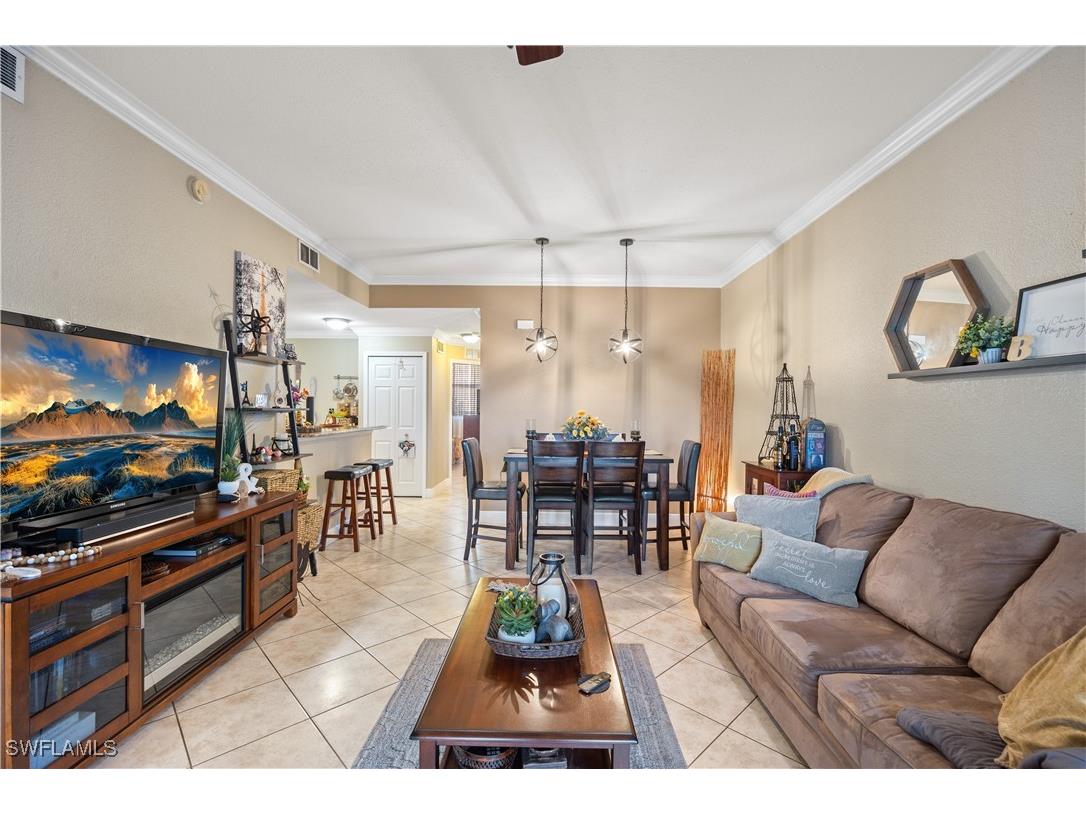 4101 Bellasol Circle #1211 Fort Myers FL 33916 225002221 image1