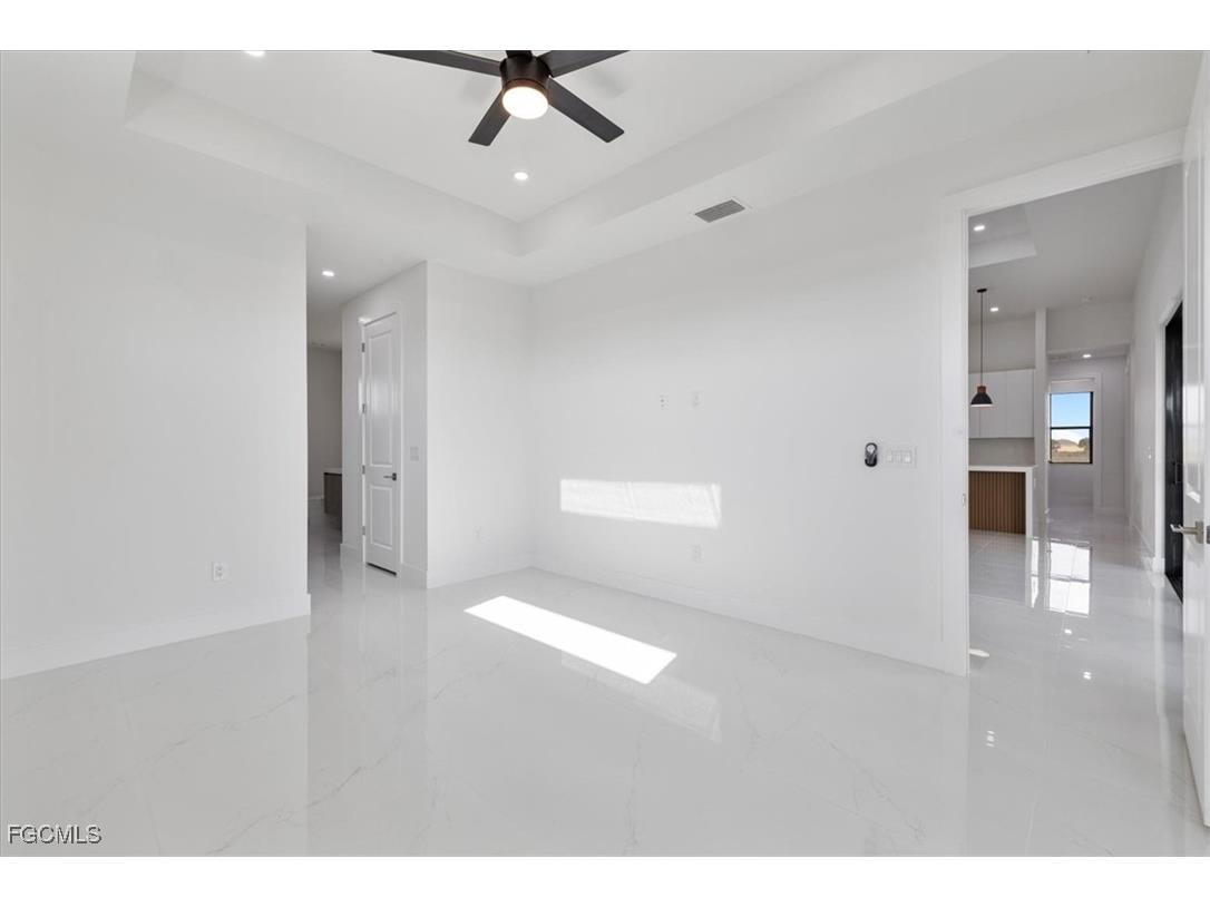 4102 NW 39th Street Cape Coral FL 33993 2025012975 image17