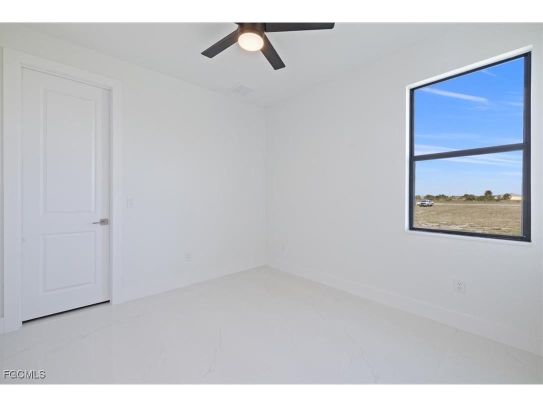 4102 NW 39th Street Cape Coral FL 33993 2025012975 image20