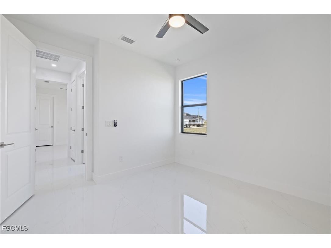 4102 NW 39th Street Cape Coral FL 33993 2025012975 image24