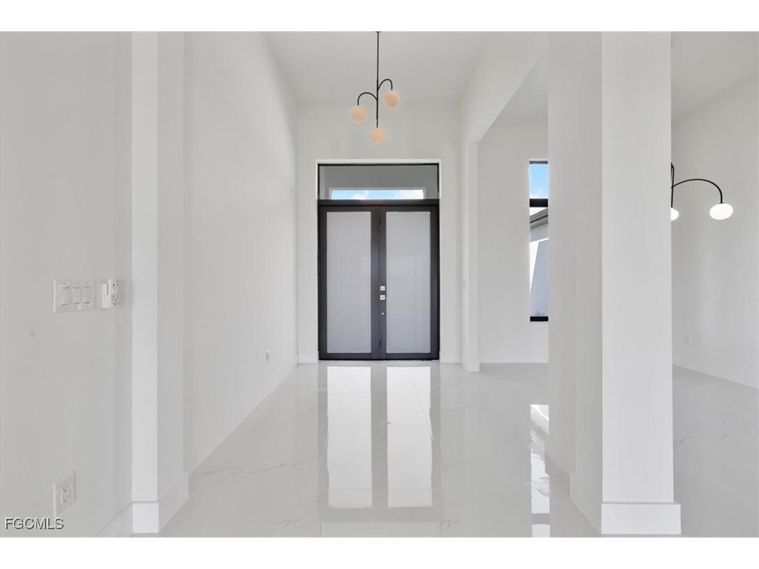 4102 NW 39th Street Cape Coral FL 33993 2025012975 image3