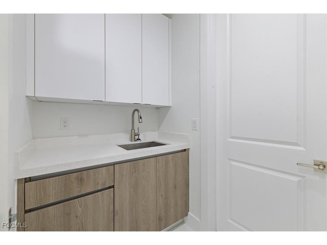 4102 NW 39th Street Cape Coral FL 33993 2025012975 image32