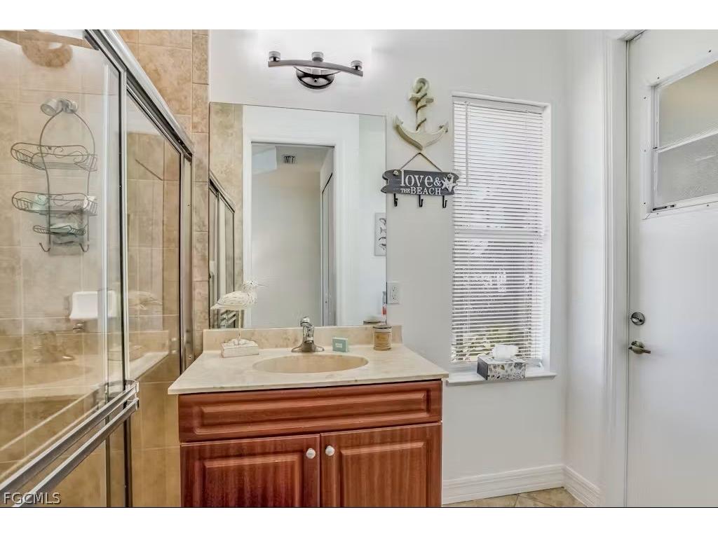 4102 Oasis Boulevard Cape Coral FL 33914 2026009123 image8