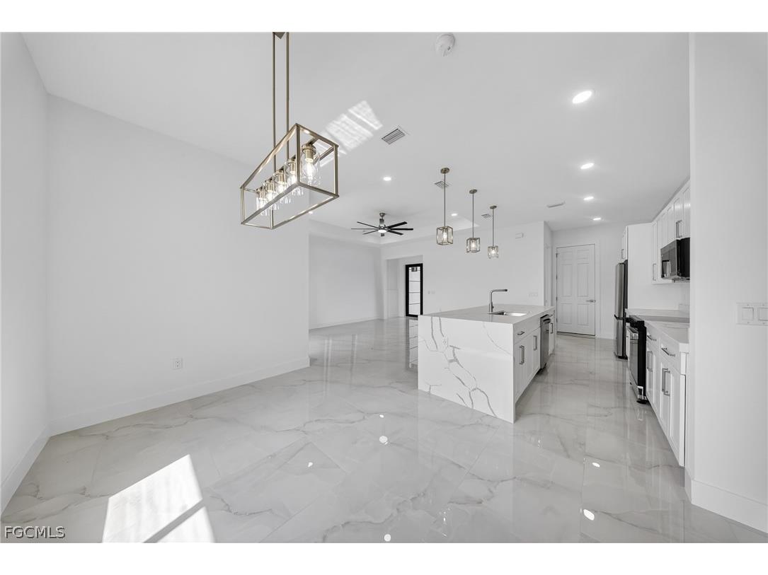 4105 10th Street W Lehigh Acres FL 33971 2026009791 image7