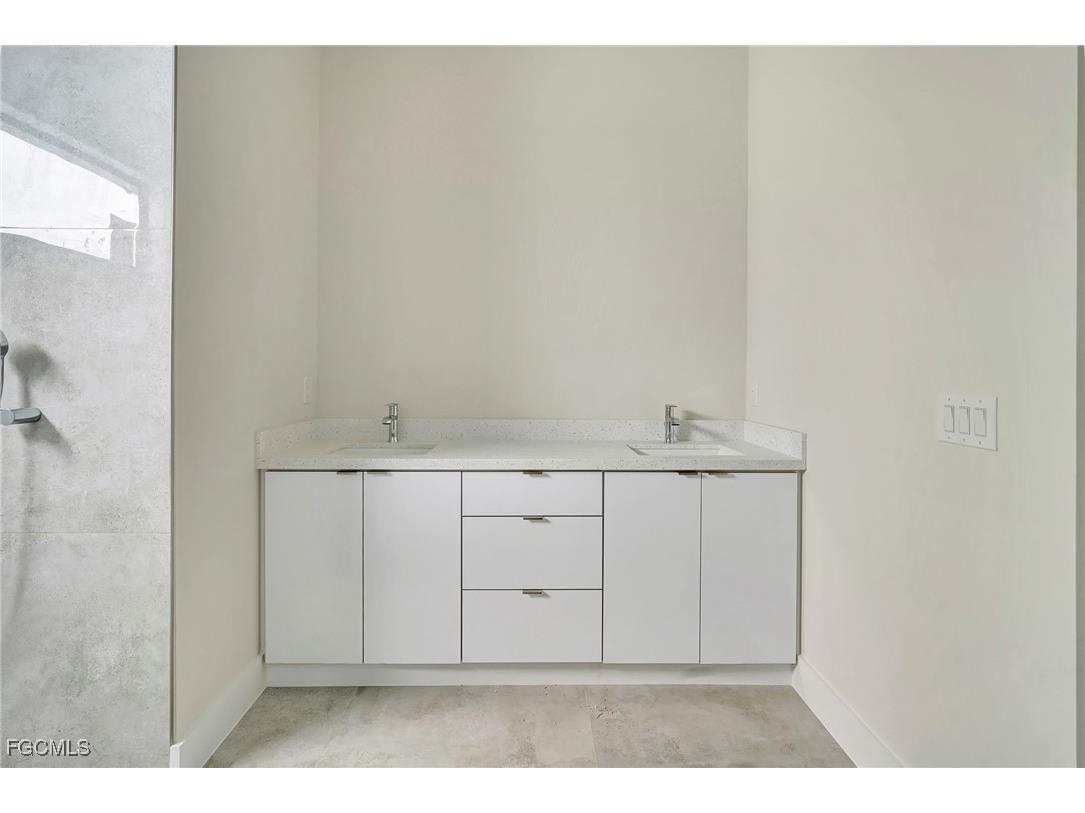 4103 NW 38th Street Cape Coral FL 33993 2025022035 image21