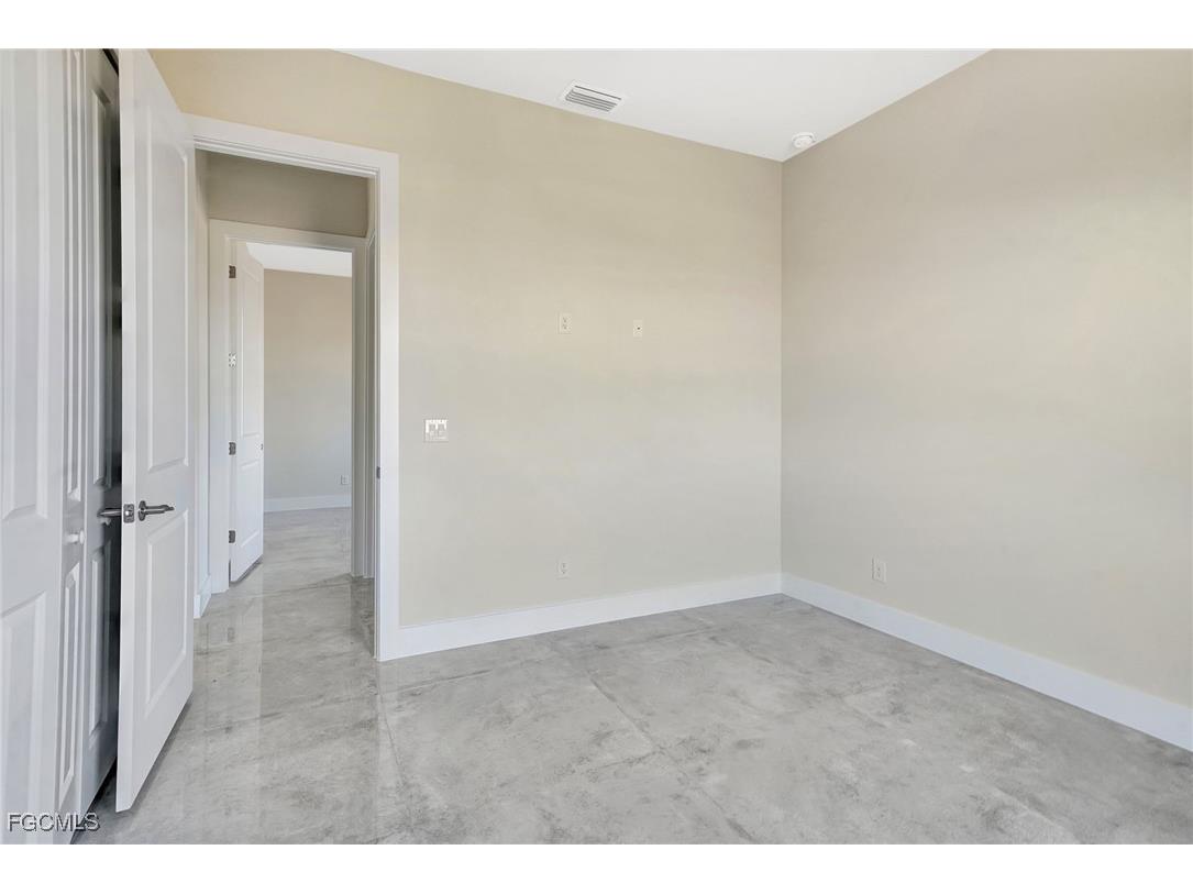 4103 NW 38th Street Cape Coral FL 33993 2025022035 image23