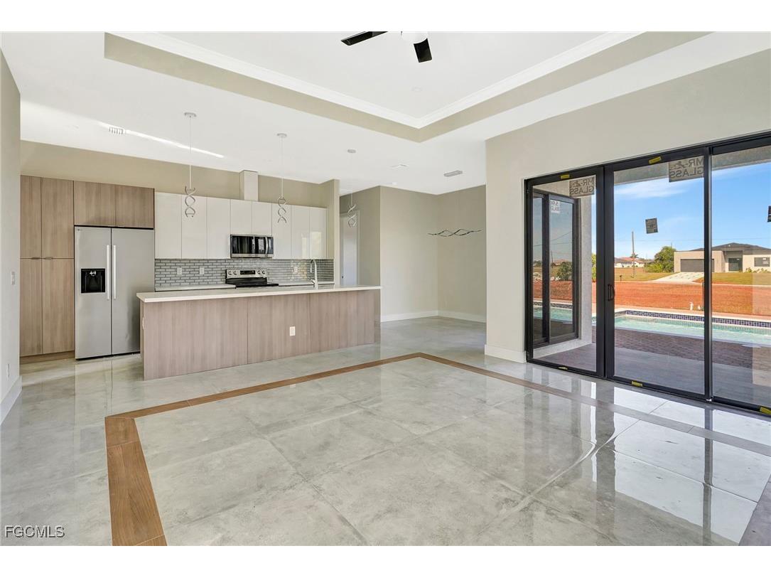 4103 NW 38th Street Cape Coral FL 33993 2025022035 image6