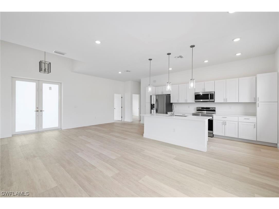 4103 Nora Avenue S Lehigh Acres FL 33976 223034563 image1