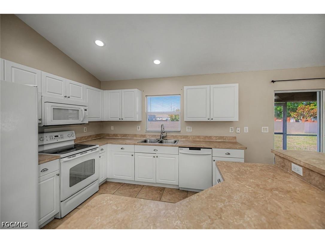 4104 13th Street SW Lehigh Acres FL 33976 2026013689 image4
