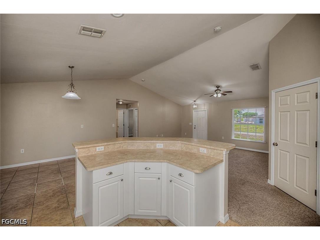4104 13th Street SW Lehigh Acres FL 33976 2026013689 image6