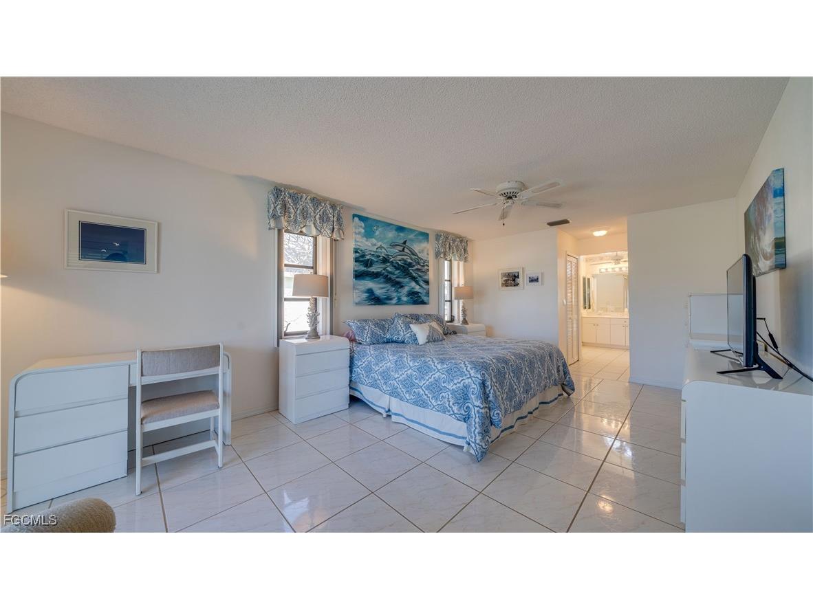 4104 SW 1st Place Cape Coral FL 33914 2025023707 image20