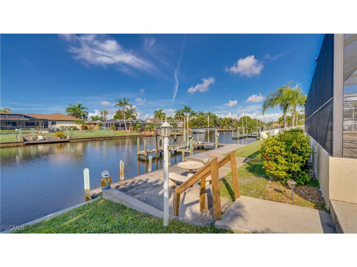 4104 SW 1st Place Cape Coral FL 33914 2025023707 image33