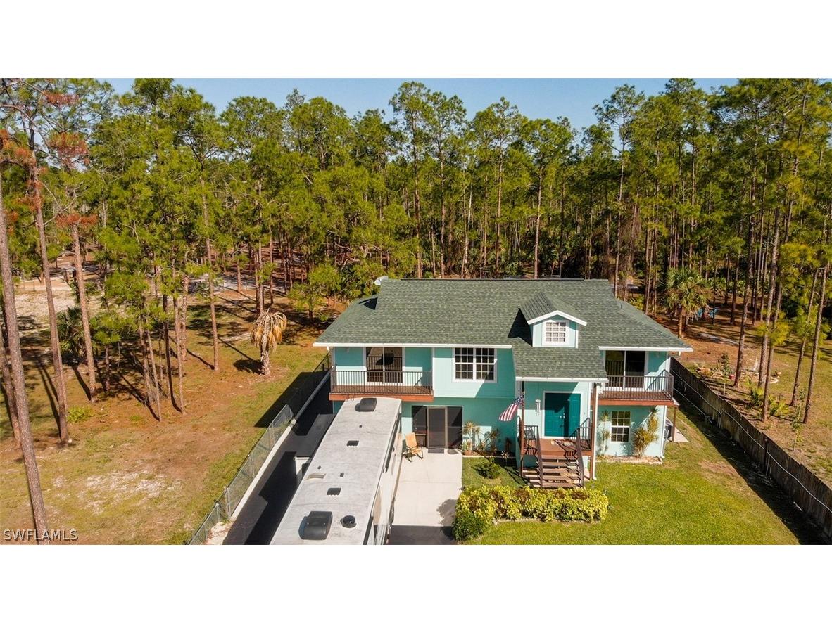 4105 2nd Avenue NE Naples FL 34120 223011872 image1