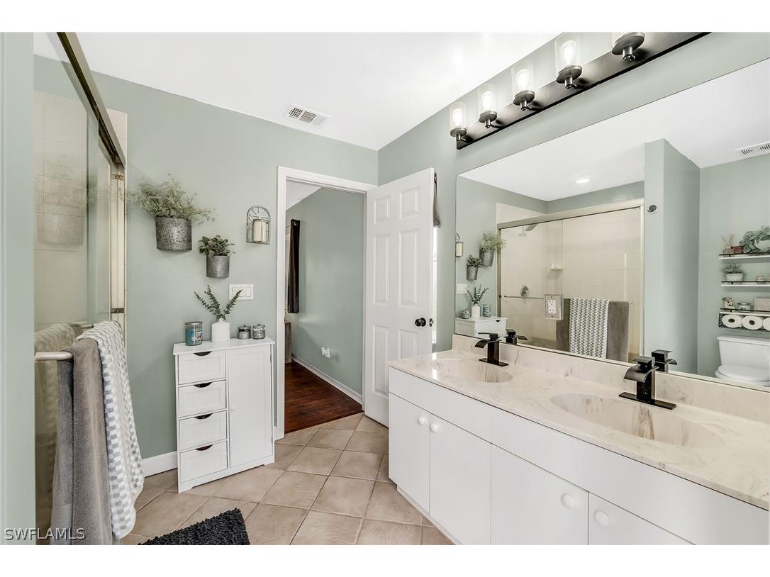 4105 2nd Avenue NE Naples FL 34120 226006857 image17