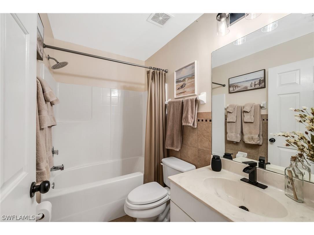 4105 2nd Avenue NE Naples FL 34120 226006857 image24