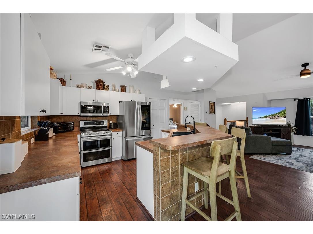 4105 2nd Avenue NE Naples FL 34120 226006857 image3