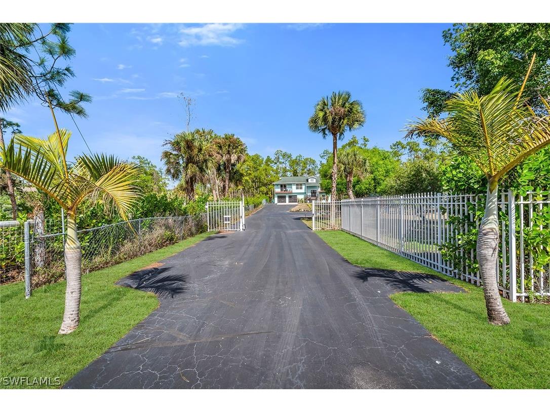 4105 2nd Avenue NE Naples FL 34120 226006857 image44