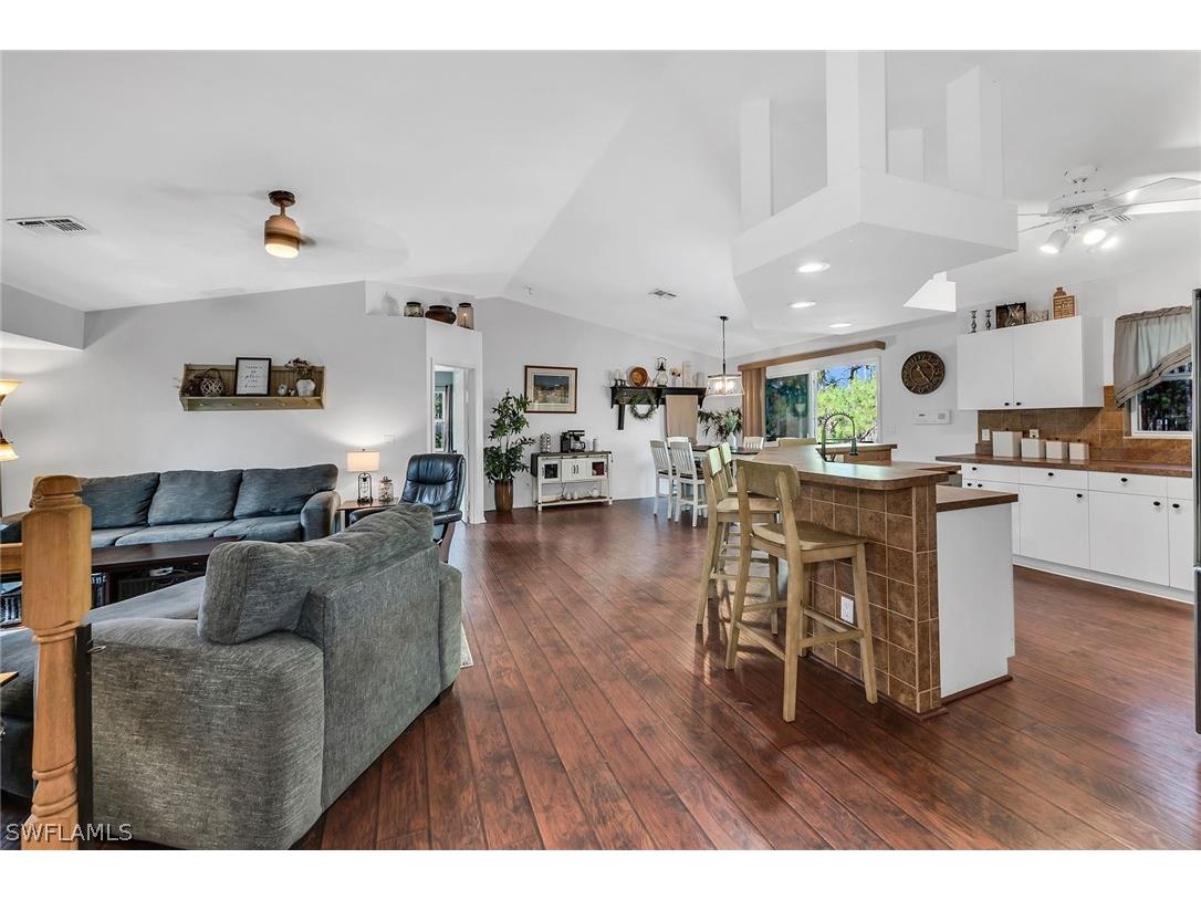 4105 2nd Avenue NE Naples FL 34120 226006857 image5