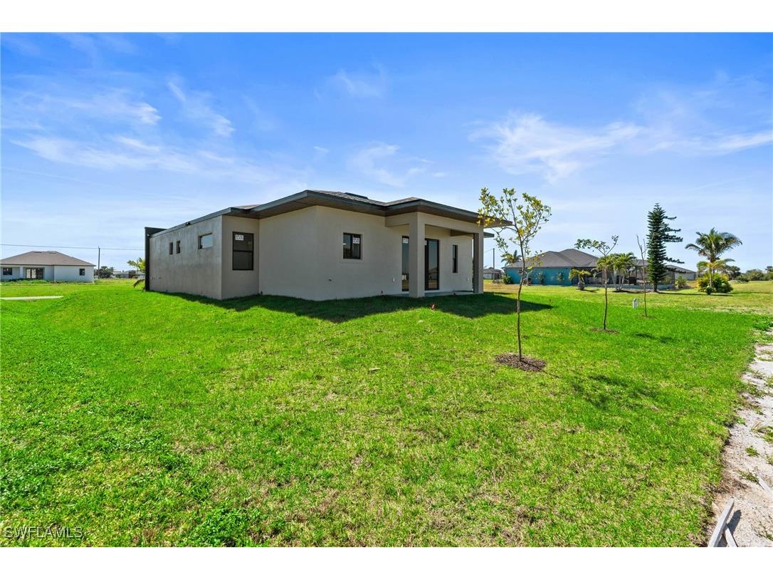 4105 NW 38th Terrace Cape Coral FL 33993 225029840 image33