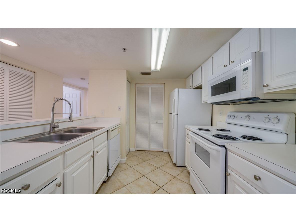 4105 Residence Drive #709 Fort Myers FL 33901 2026017808 image12