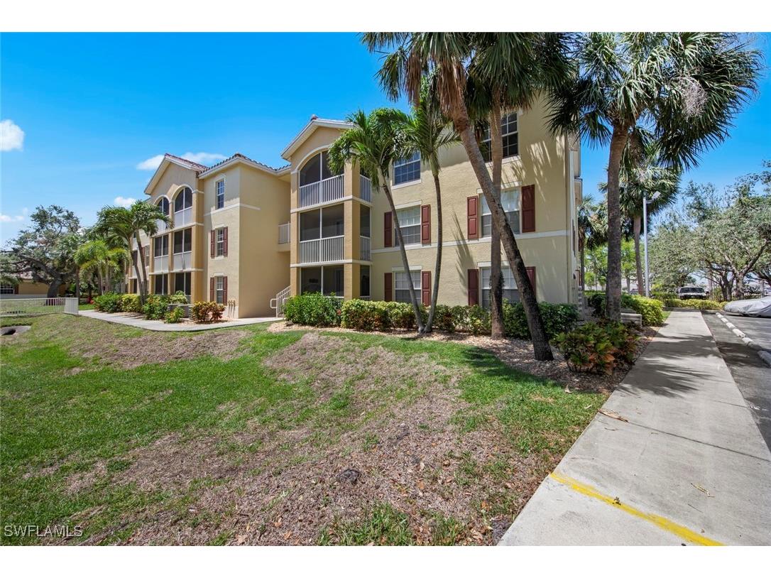 4105 Residence Drive #718 Fort Myers FL 33901 224083880 image1