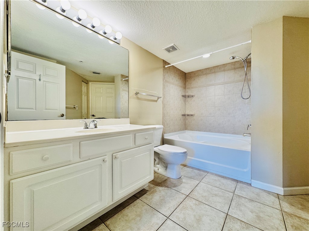 4105 Residence Drive #719 Fort Myers FL 33901 2026000617 image25