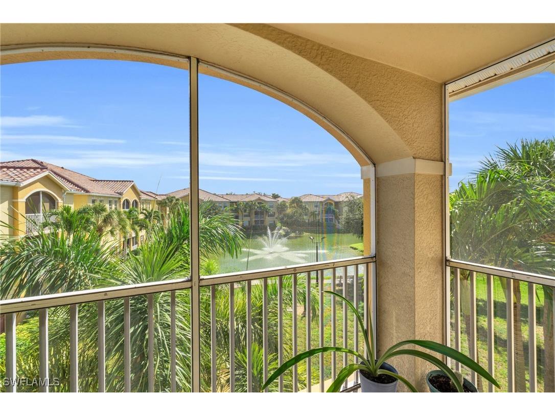 4105 Residence Drive #724 Fort Myers FL 33901 224077694 image1