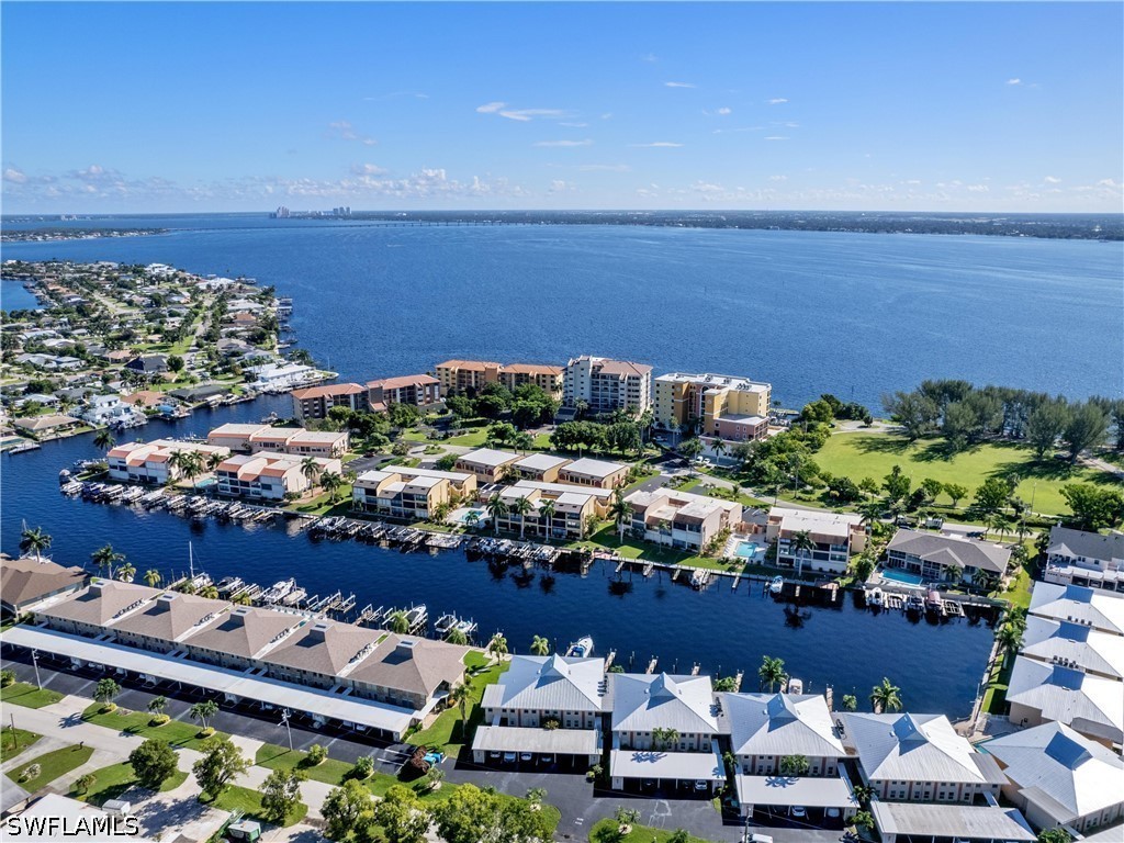 4105 SE 19th Place #201 Cape Coral FL 33904 226013811 image1