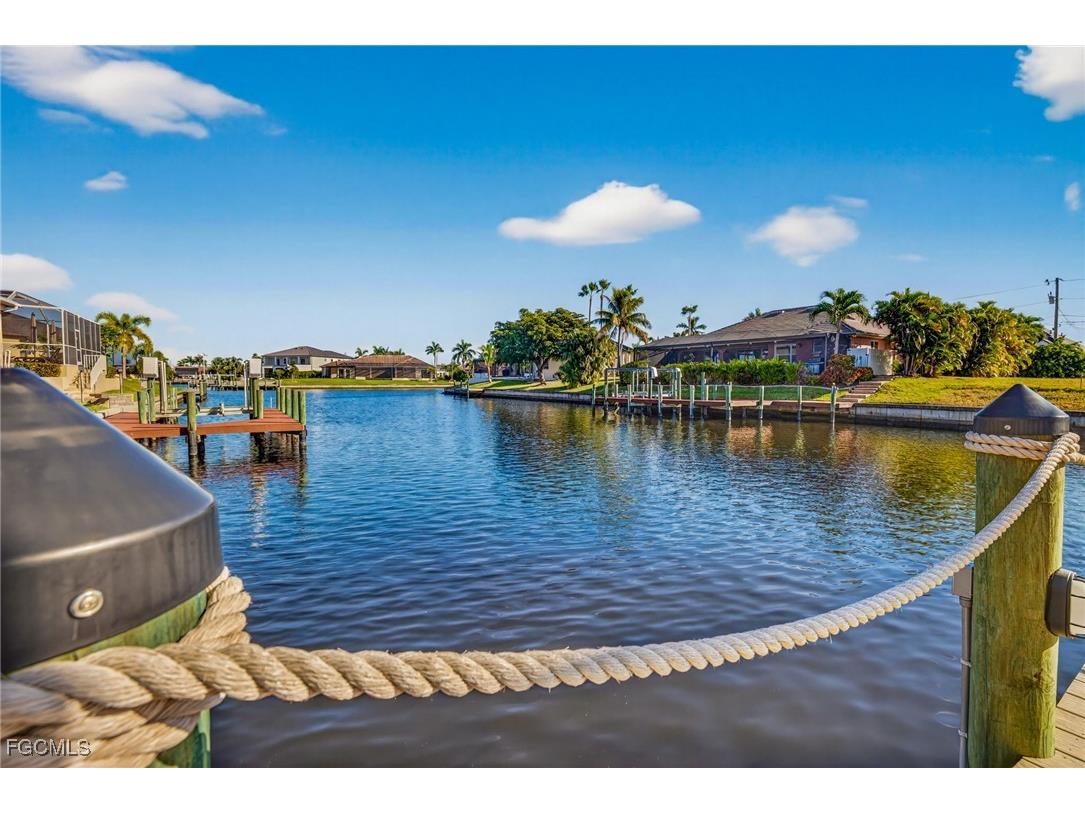 4105 SW 27th Place Cape Coral FL 33914 2025018026 image3