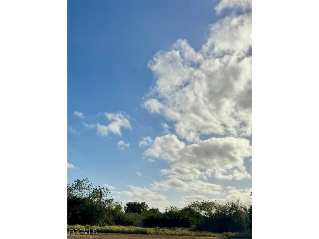 4106 11th Street W Lehigh Acres FL 33971 2026002790 image2